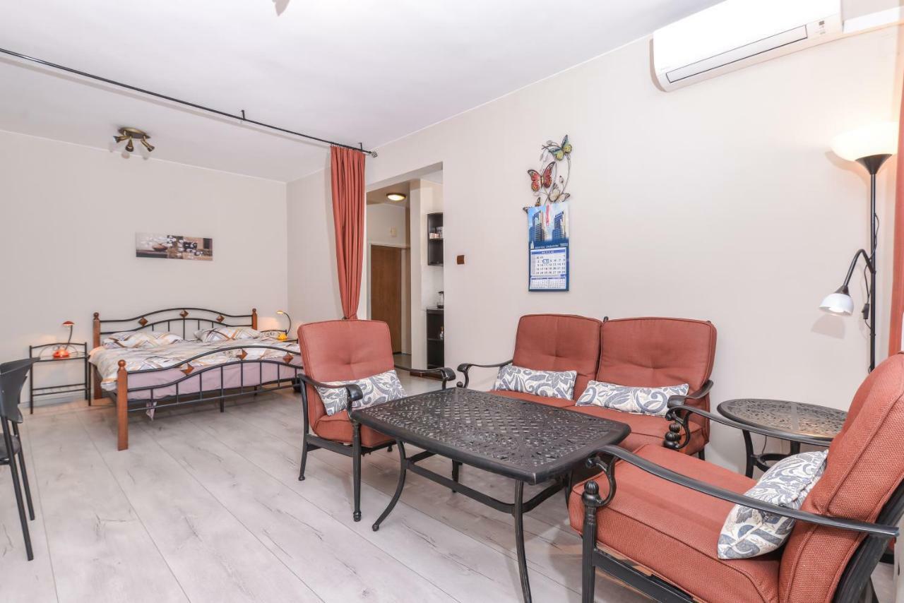 Visit Sofia Macedonia Square Central Apartment By Flat Mаnager المظهر الخارجي الصورة